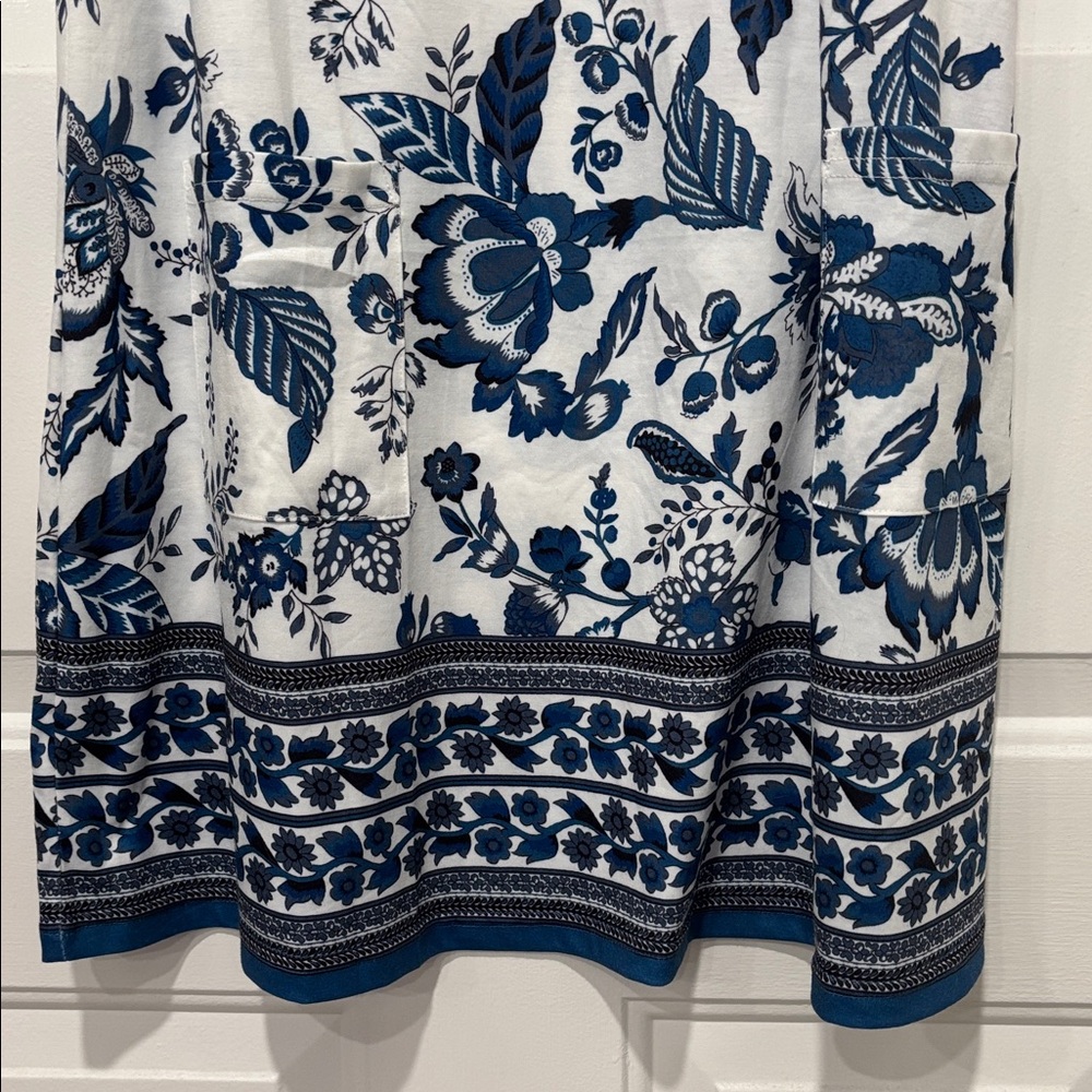 New Floral Blue and White Midi Dress - Picture 2 of 5